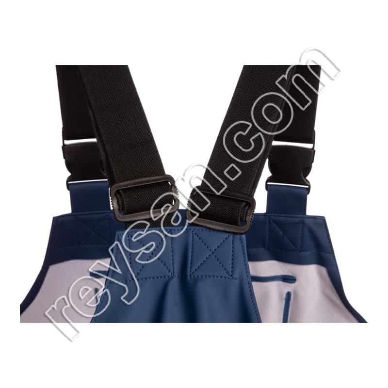 CALÇAS DE PESCA COM CANAS